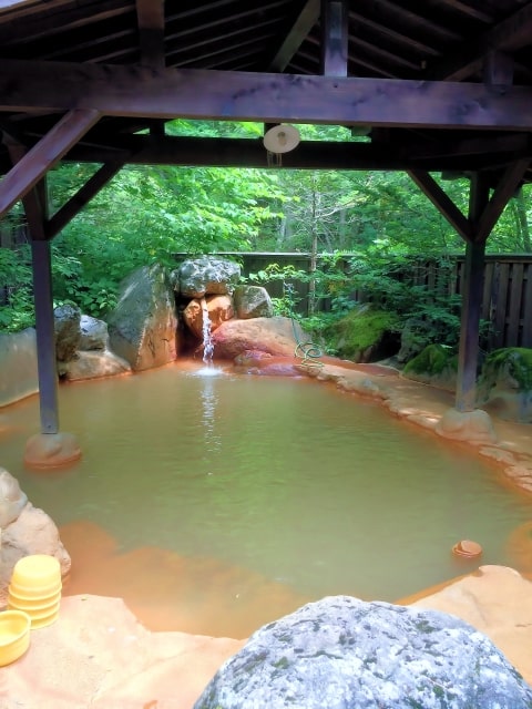 奥飛騨温泉郷の魅力と温泉と観光とグルメについて教えます